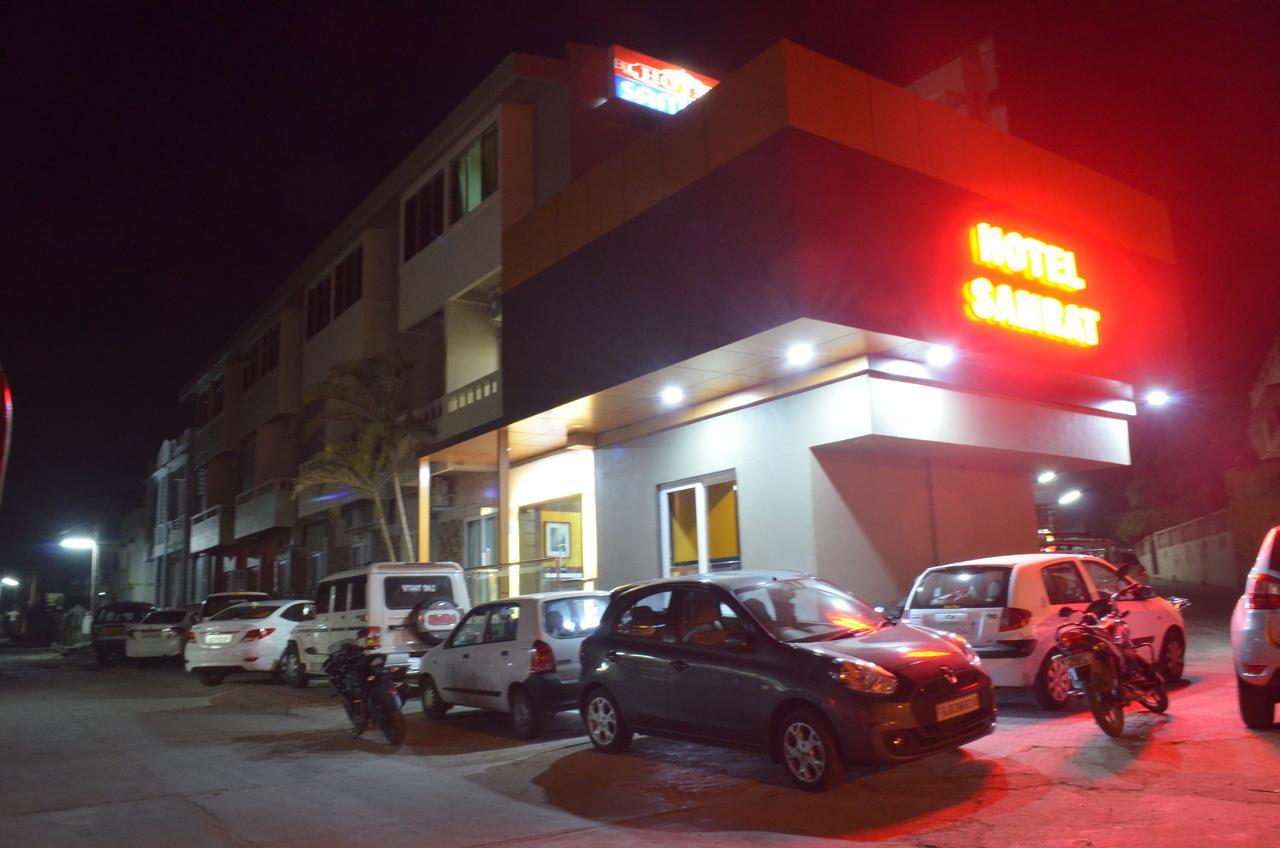 Hotel Samrat Диу Экстерьер фото